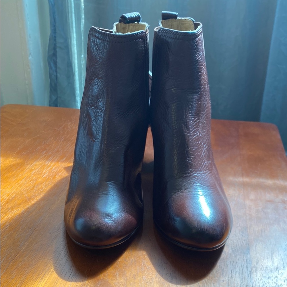 Frye Stella Chelsea Short Dark Brown Leather Ankle Booties Heeled Boots 9M - Picture 3 of 14
